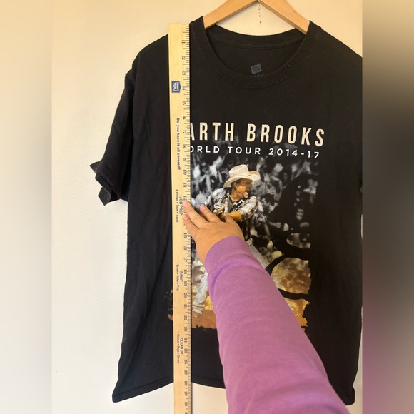 Garth Brooks World Tour 2014-2017 Concert T-Shirt Graphic Tee Size Men’s Large - Picture 4 of 5